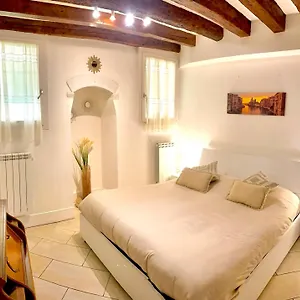  Apartment Biennale Ca Dario Italy