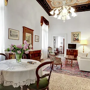 Apartament Testa