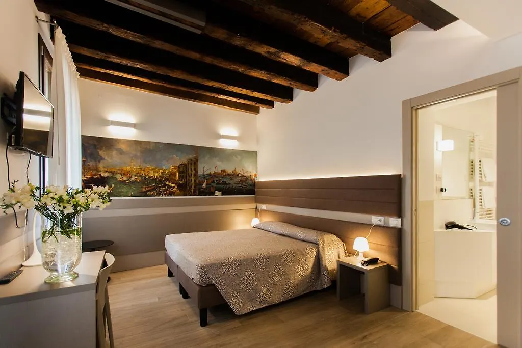 Foresteria Levi Venedig 2*,  Italien