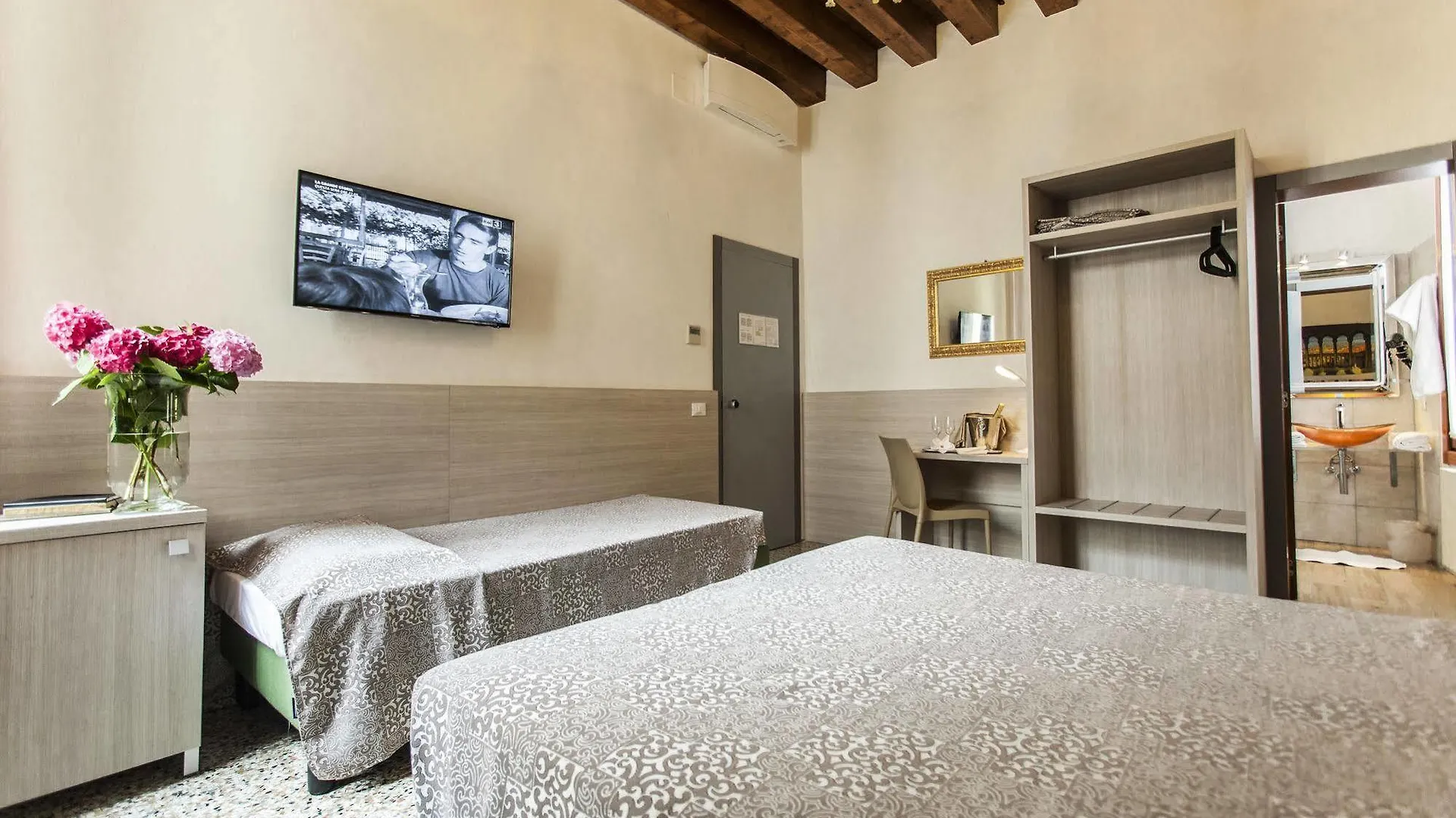 Foresteria Levi Βενετία Bed and Breakfast
